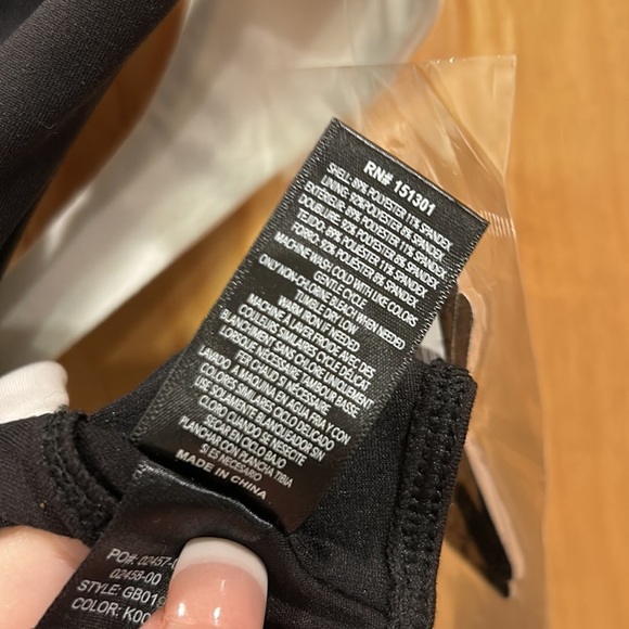 NWT! Good American Color Block Bodysuit - Picture 10 of 12